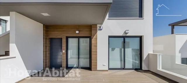 Lujo y calidad de vida en esta vivienda totalmente nueva con piscina — 7