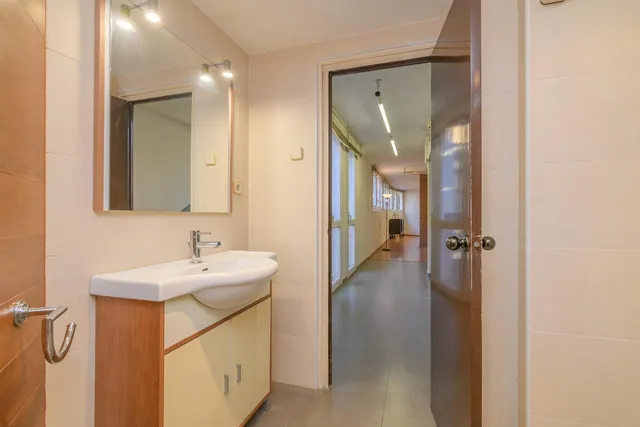 OFICINA EN VENTA EN PLANO CENTRO DE MANRESA — 9