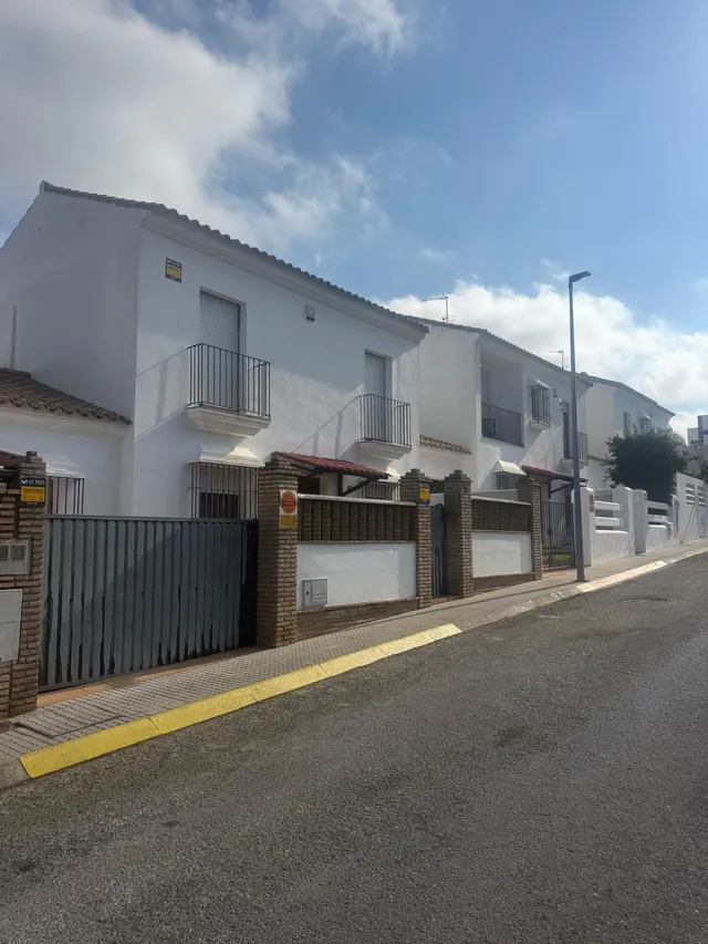 Unifamiliar situada en el Mayorazgo — 2