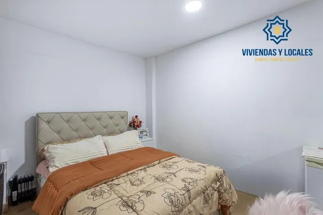 Local adaptado a vivienda en el Zaidin. — 10
