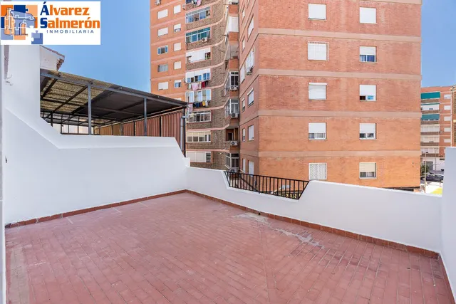 CASA ADOSADA EN MOTRIL — 6