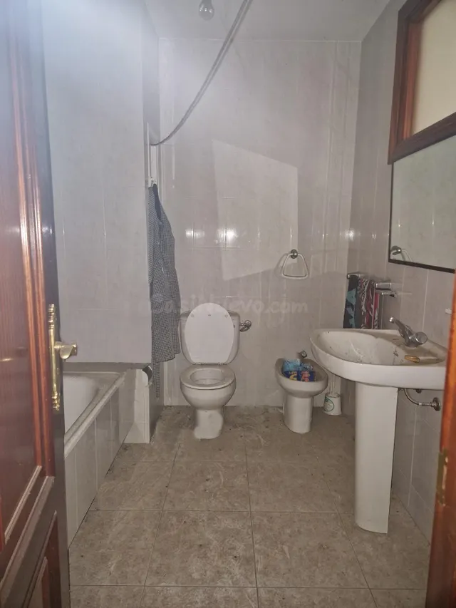 Edificio de cuatro viviendas en Venta - foto 5