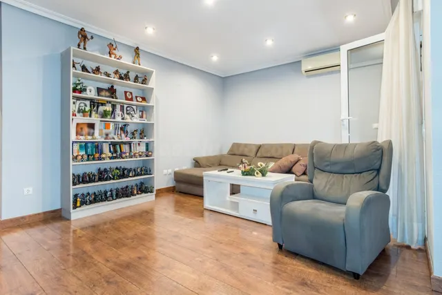 Apartamento a la venta en el Centro de Torrevieja — 5