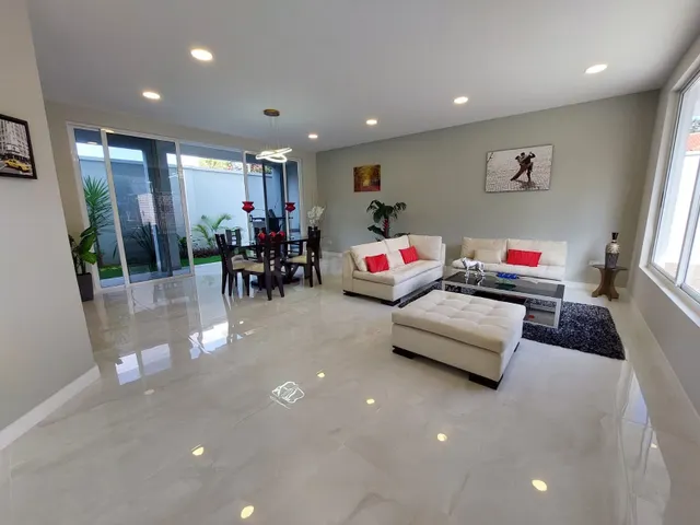 Casa 3 habitaciones 190m² en venta - Tiquipaya - foto 2