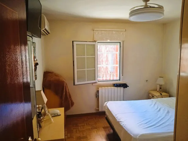 Acogedor piso en venta en Vinateros, Madrid — 6