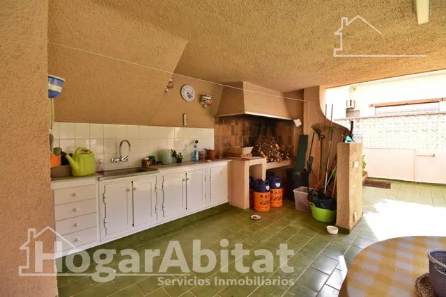 CHALET CON TERRAZA, GARAJE Y BARBACOA EN LA PLAYA DE GANDÍA — 16