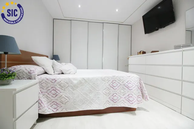 AMPLIA VIVIENDA REFORMADA DE 4 habitaciones CON ASCENSOR EN TORRENT — 18