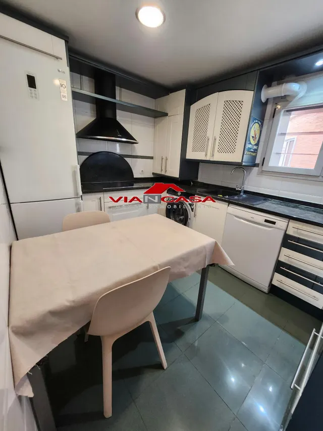 Alquiler de piso en Chamberi en Terraza, 3 habitaciones, — 17