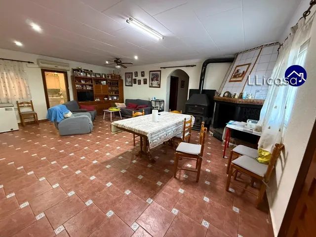 Chalet en Venta en Vilamarxant: Un Refugio en La Rodana - foto 5