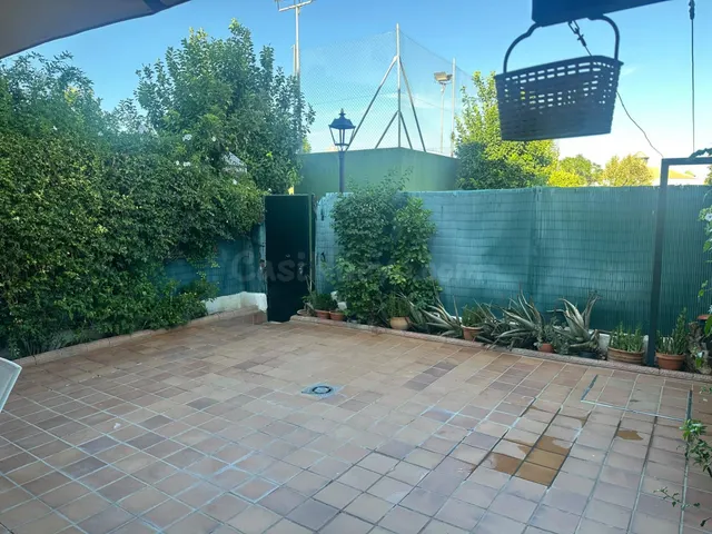 MAGNIFICA VIVIENDA EN URBANIZACION ALJAMAR - foto 4