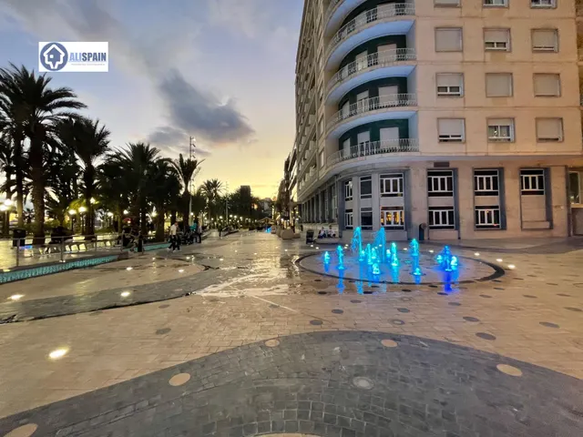 Espectacular vivvienda a estrenar en pleno corazón de Alicante - explanada de españa — 16