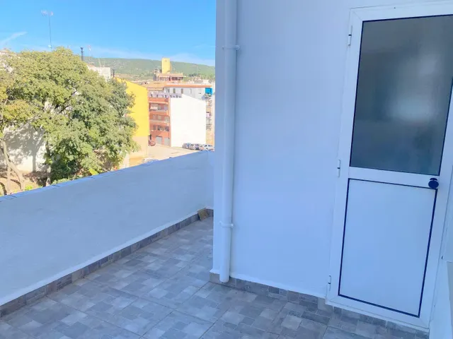 CASA REFORMADA CON TERRAZA — 22
