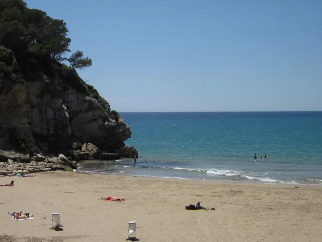 Apartamento a 50 mts de La Playa Cala Crancs 2 habitaciones piscina y parking — 20