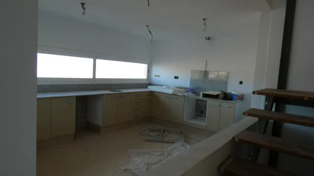 CASA EN CONSTRUCCIÓ A LA LLACUNA — 8