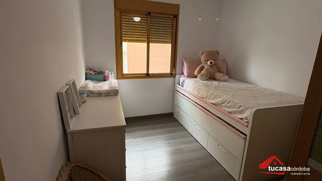 Piso totalmente reformado en el barrio del naranjo, con ascensor y terraza — 7