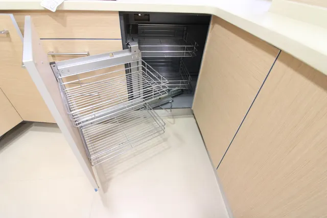 EXCLUSIVA VIVIENDA DE CASI 200M2, REFORMADA A ESTRENAR Y A POCOS PASOS DEL CAUCE DEL TURIA — 29