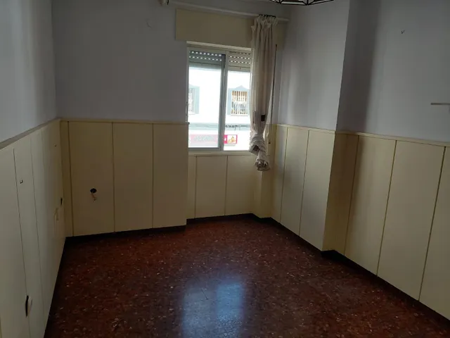 ✨ ¡Gran casa con cochera cerrada , llena de posibilidades! — 28