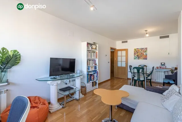 Ático dúplex en Campus de la Salud — 19