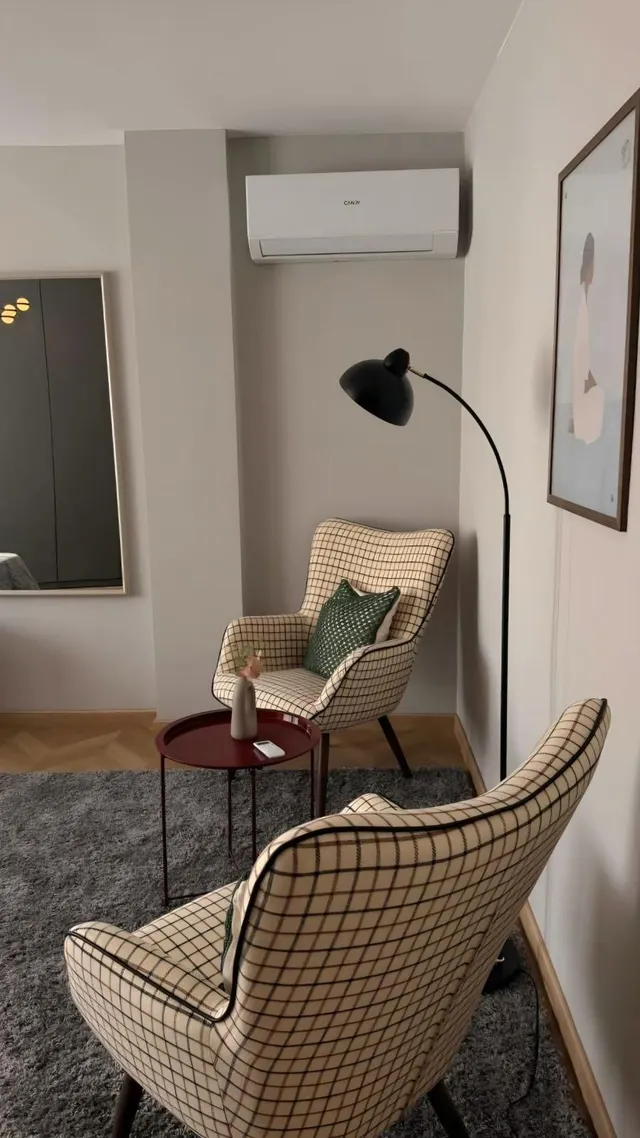 Apartamento con terraza, Alicante, Torrevieja, Playa de los Locos. 3 habitaciones, 110 m2, 200 metros al mar — 37