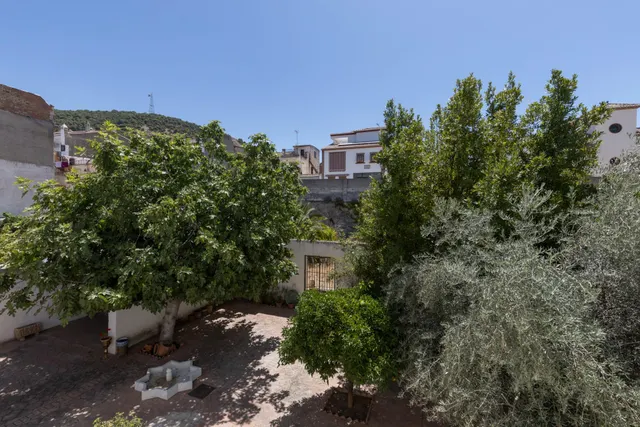 Casa con gran solar — 32