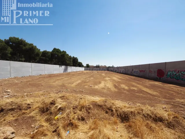 *Solar en venta junto al parque de la constitucion con 3155m - foto 5