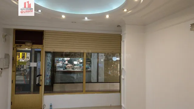 LOCAL ACONDICIONADO EN UNAS DE LAS GALERÍAS DEL CENTRO DE LA