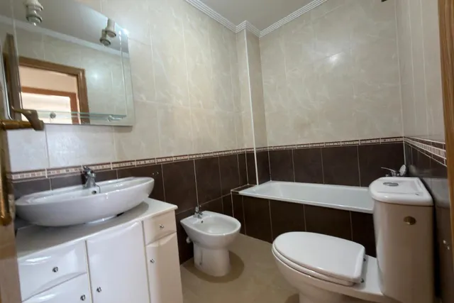 ÁTICO EN TORREBLANCA CON PARKING, PISCINA COMUNITARIA Y VISTAS DESPEJADAS! — 14
