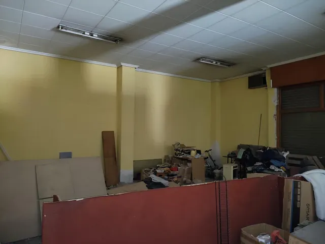 LOCAR HACIENDO ESQUINA FICCIA ,, con 5 escaparates JUNTO A CONSUM — 7