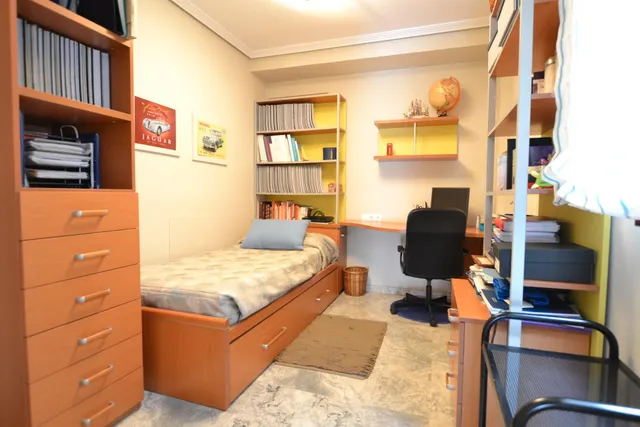Espectacular piso de 5 habitaciones, garaje, terraza... junto Av. Aeropuerto y Vista Alegre!!! — 46