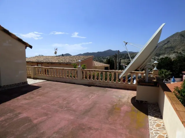 SE VENDE GRAN CHALET EN BELLA ORCHETA — 44