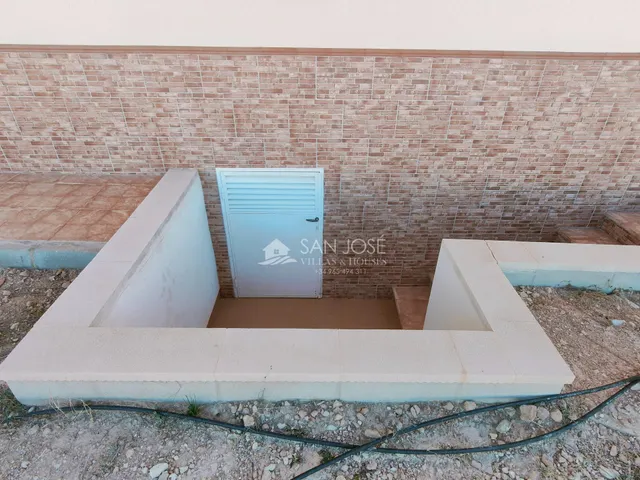SE VENDE CHALET DE OBRA NUEVA AL LADO DEL PUEBLO DE MACISVENDA-ABANILLA — 11