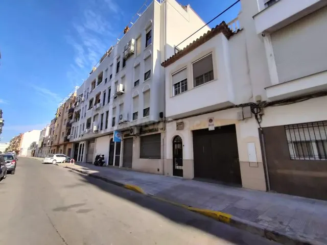 Dúplex sin posesión en zona de Levante (Córdoba) - foto 2