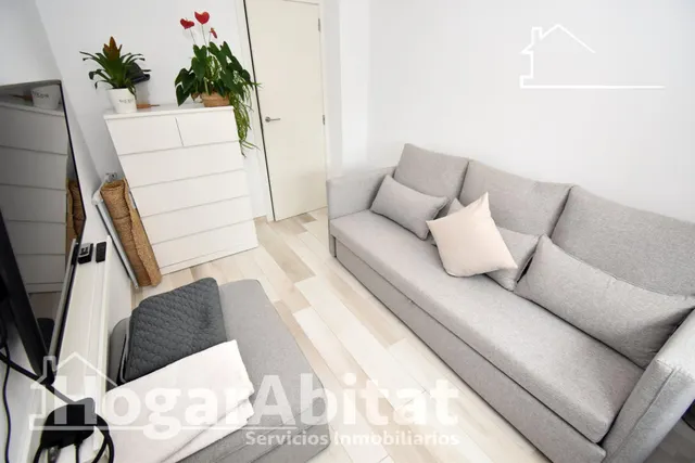 ¡REFORMADO! PRECIOSO, EXTERIOR Y CÉNTRICO CON BALCÓN Y TRASTERO — 18