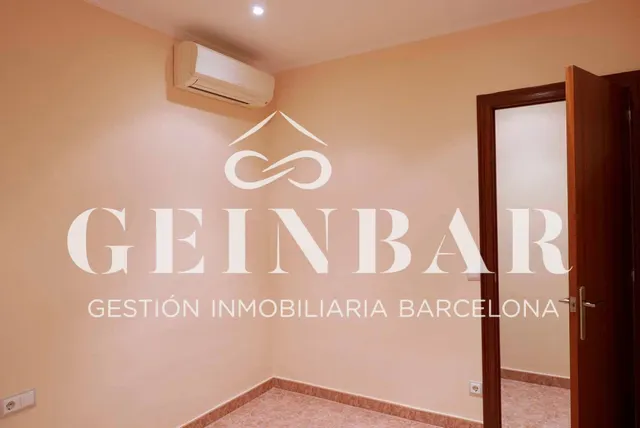PISO CON TERRAZA DE 25 M2 Y SALA POLIVALENTE DE 21 M2 EN L’ANTIGA ESQUERRA DE L’EIXAMPLE — 11