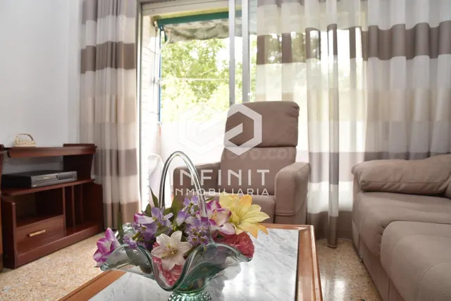 ¡IMAGINA LO QUE PUEDE LLEGAR A SER!... Una gran vivienda con - foto 3