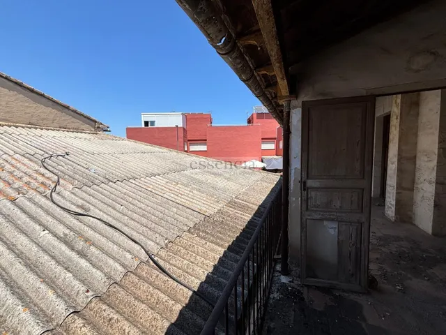 Casa en Almoines a reformar a su gusto en parcela de 242 m2 , en chaflán con patio. — 32