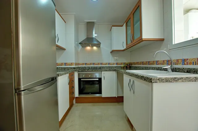 Espacioso apartamento de 3 dormitorios con vistas al mar en Jávea — 25