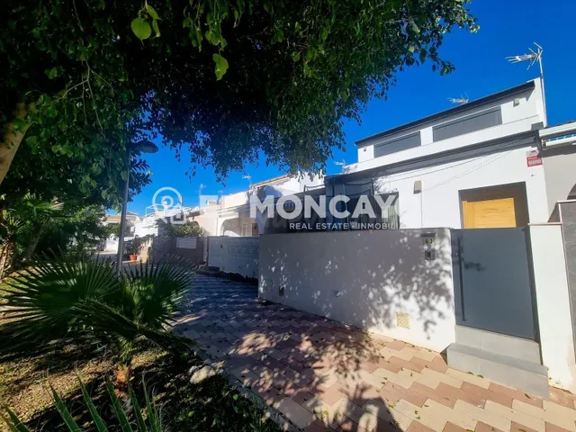 Fantástico bungalow adosado junto a la playa de Milpalmeras,