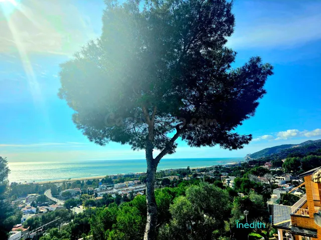 Preciosa gran casa en Bellamar Castelldefels con vistas al m