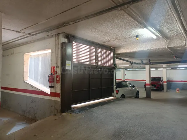 Plaza parking coche, en venta, 21 m2 céntrica. — 5