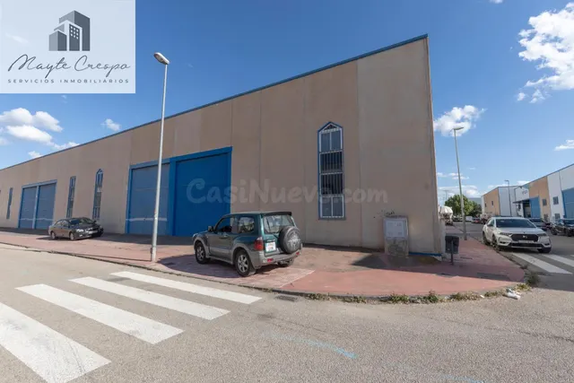 ¡Oportunidad única en Cijuela! Nave industrial lista para em