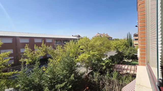 ¡en venta! piso con terraza acristalada, plaza de garaje y trastero en Boadilla del Monte — 7