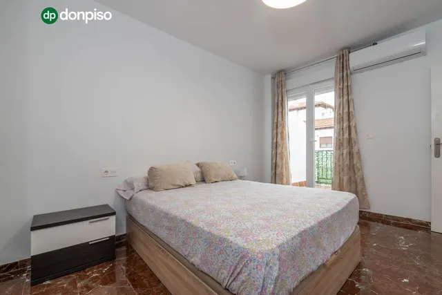 Encantadora Casa Reformada en Ogijares con Vistas y Espacios para Disfrutar — 22