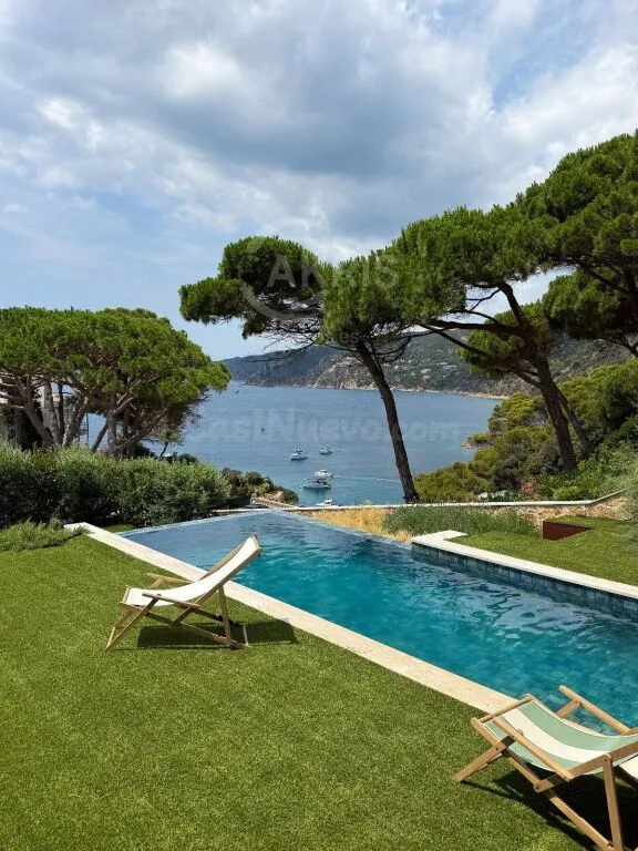 Chalet Independiente en Sant Feliu de Guíxols - foto 2