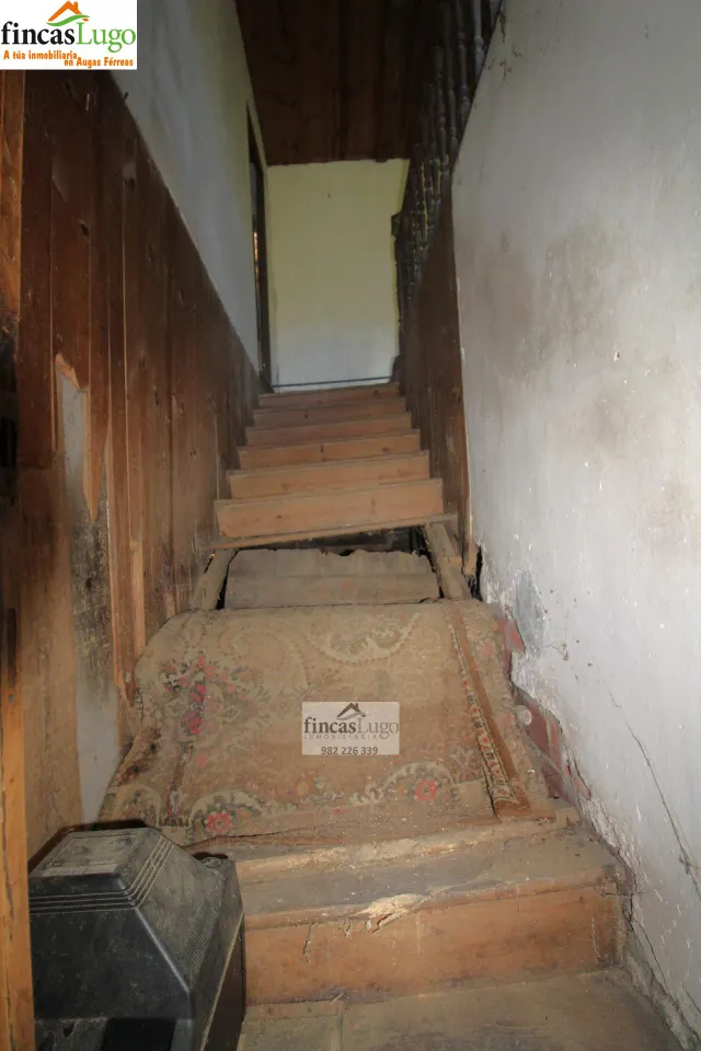 Casa a reformar a 15 minutos del centro de Lugo — 15