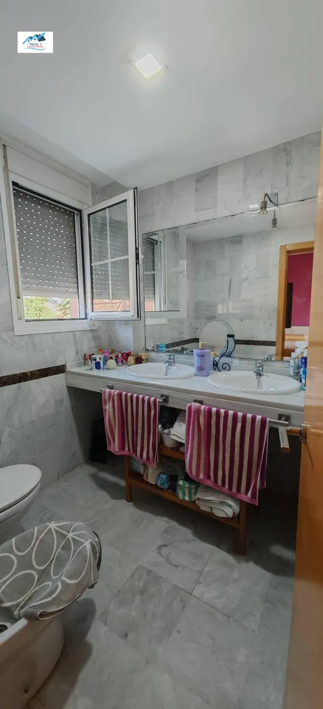 Venta adosado en Montequinto (Dos Hermanas) — 28