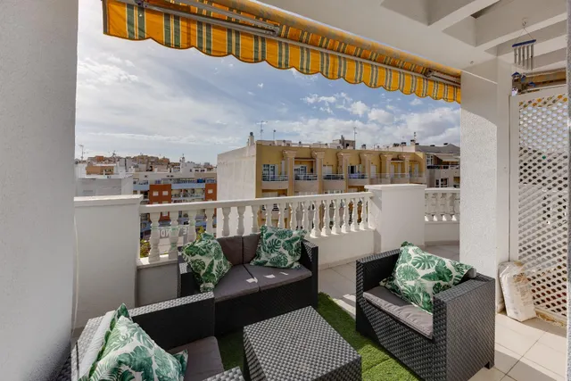Espectacular ático con vistas al mar y amplia terraza — 27