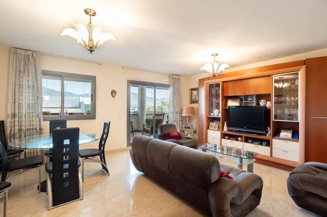 se vende piso cerca del centro comercial Miramar — 4
