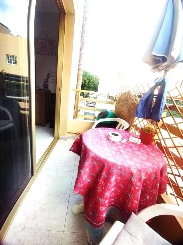LAS ROSAS – ARONA. PISO DE 3 habitaciones, balcon, 2 baños, CON GARAJE. Entrada para comprar 18.000. hipoteca mes: 890€ mes. Si se cumplen los requisitos. Admite otras formas de pago. — 2