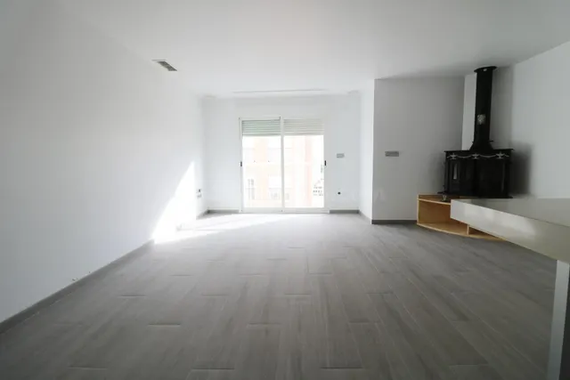 ¡SE VENDE ÁTICO EN LAS BAYAS (ELCHE)! - foto 5